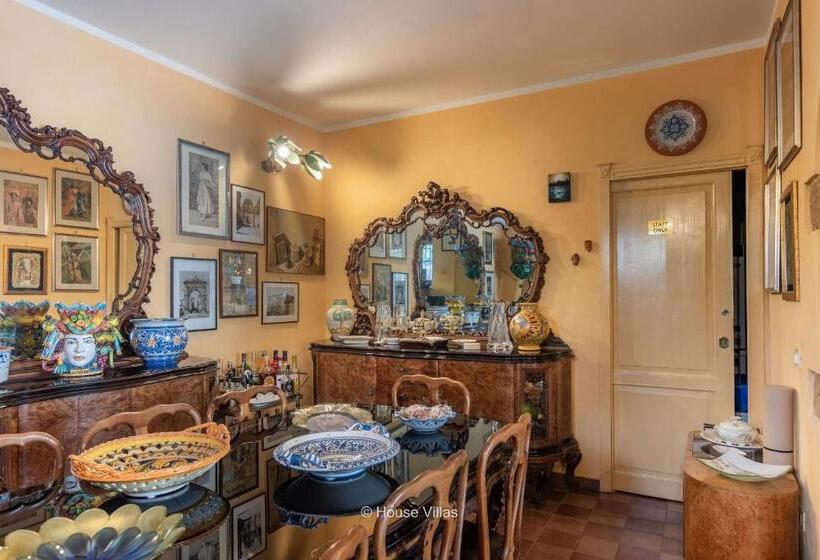 Номер Deluxe Вид на Море с Балконом, Villa Nicolaci   Liberty Suites