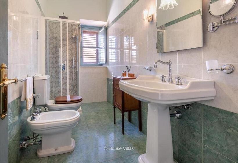 Полулюкс Вид на Море, Villa Nicolaci   Liberty Suites