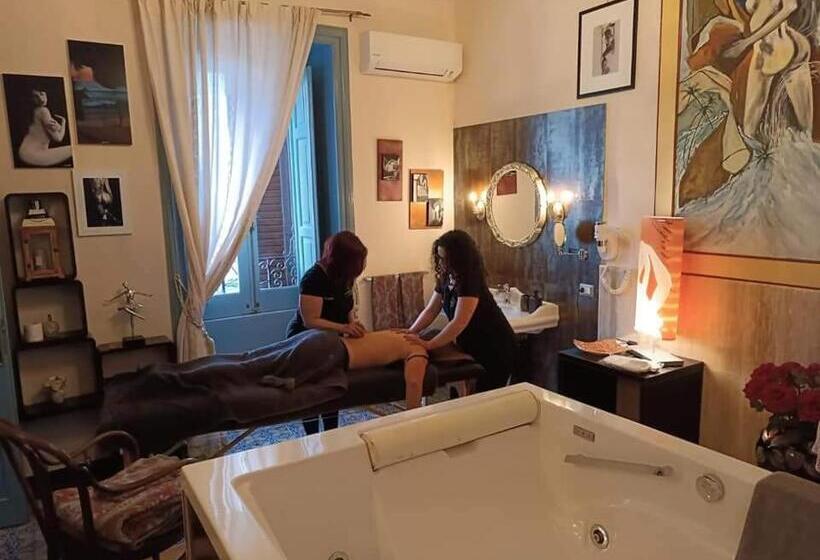 キングサイズベッドのスイートルーム, Villa Nicolaci   Liberty Suites