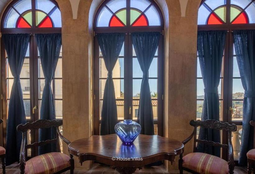 Люкс Кровать Кинг, Villa Nicolaci   Liberty Suites