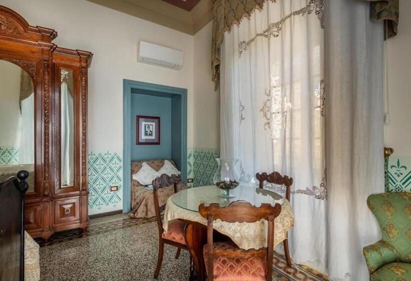 Полулюкс Вид на Море, Villa Nicolaci   Liberty Suites