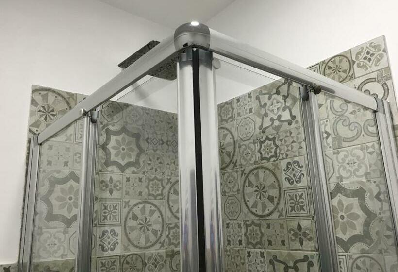 豪华房间, Il Peccato Originale