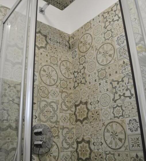 豪华房间, Il Peccato Originale