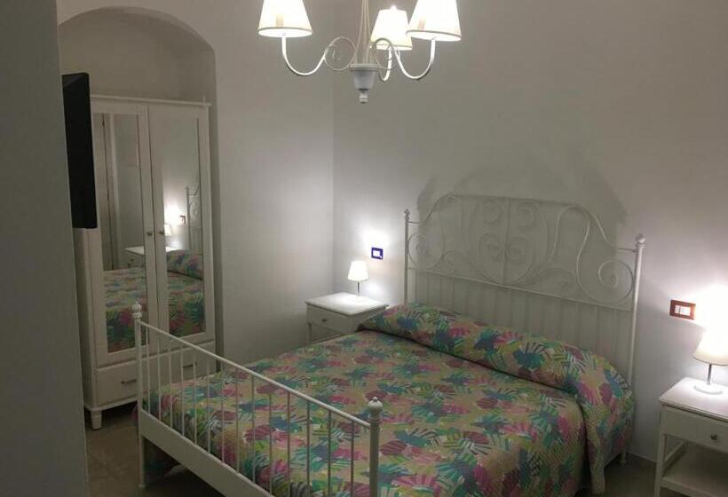 带大床的标准间, Il Peccato Originale