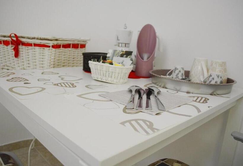 带大床的标准间, Il Peccato Originale