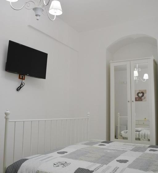 带大床的标准间, Il Peccato Originale