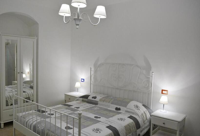 带大床的标准间, Il Peccato Originale