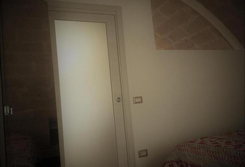 带1个卧室的带阳台的公寓, Il Peccato Originale