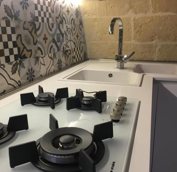 带1个卧室的带阳台的公寓, Il Peccato Originale