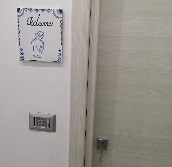 带大床的标准间, Il Peccato Originale