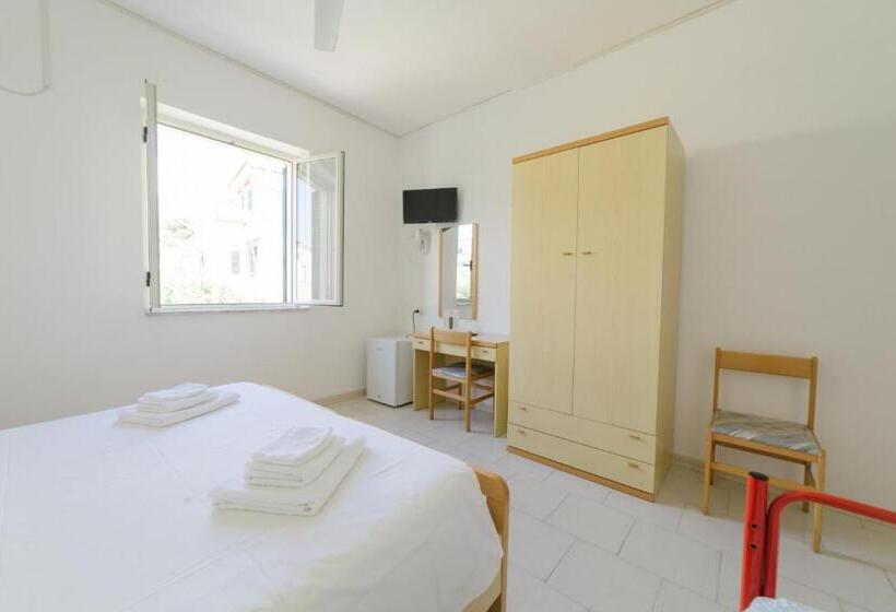 اتاق استاندارد سه نفره, Albergo Marla