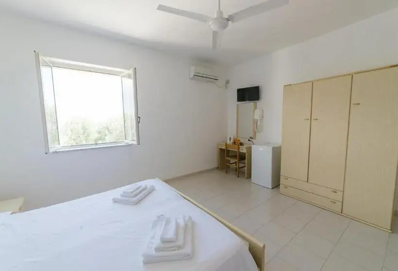 اتاق استاندارد چهار تخته, Albergo Marla