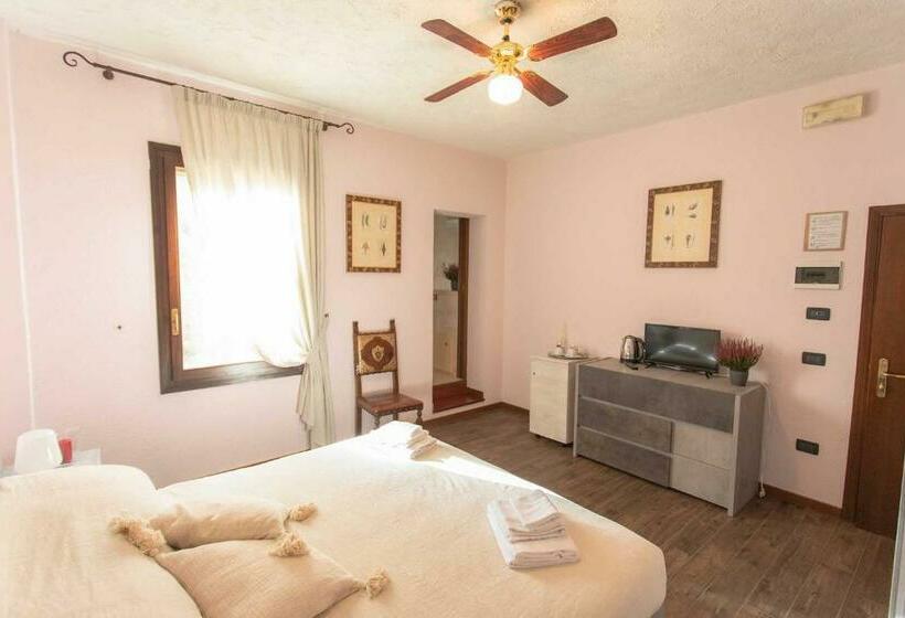 חדר דלוקס עם מרפסת, La Tagliolina