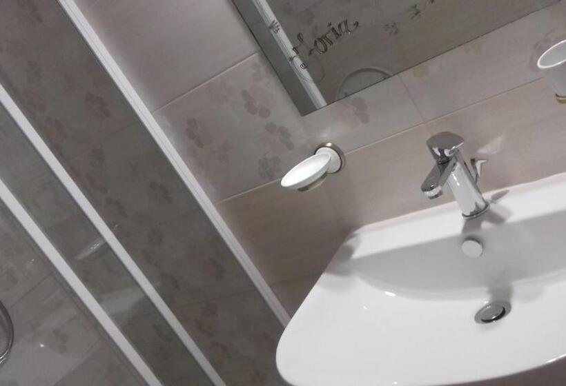 חדר סטנדרט לשלושה, A Casa Di Nené