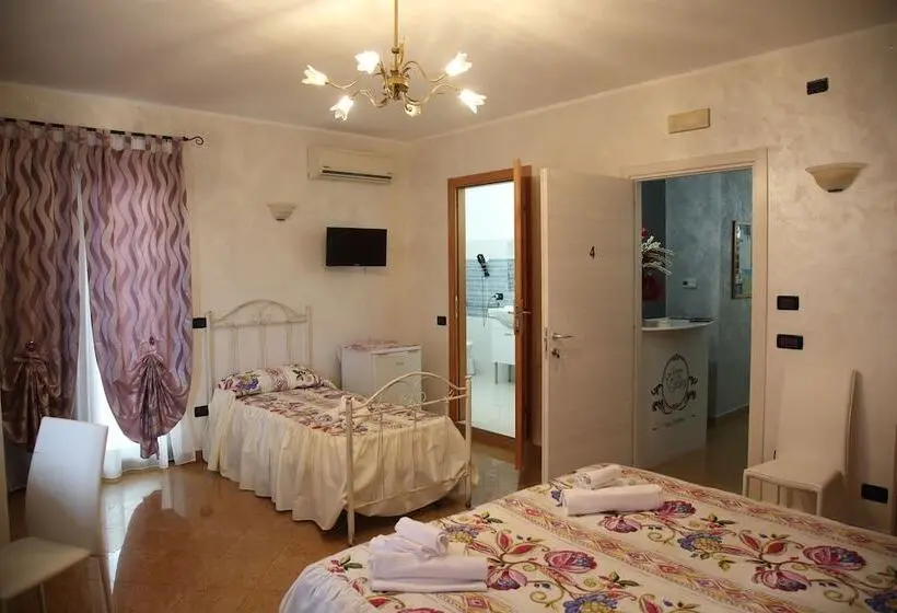 デラックストリプルルーム, A La Maison De Gabry