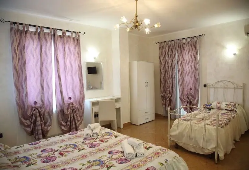 デラックストリプルルーム, A La Maison De Gabry