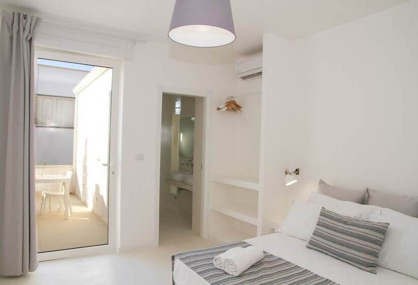 חדר סופריור לשלושה, Dimora Ausentum