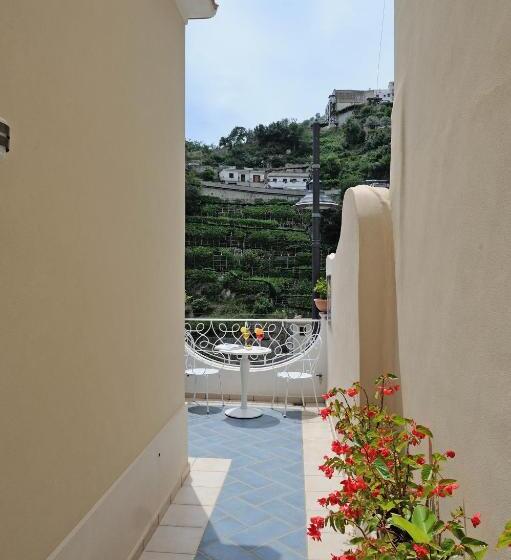اتاق استاندارد, Villa Guarracino Amalfi