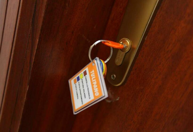 اتاق استاندارد با سرویس بهداشتی مشترک, B&b Attico