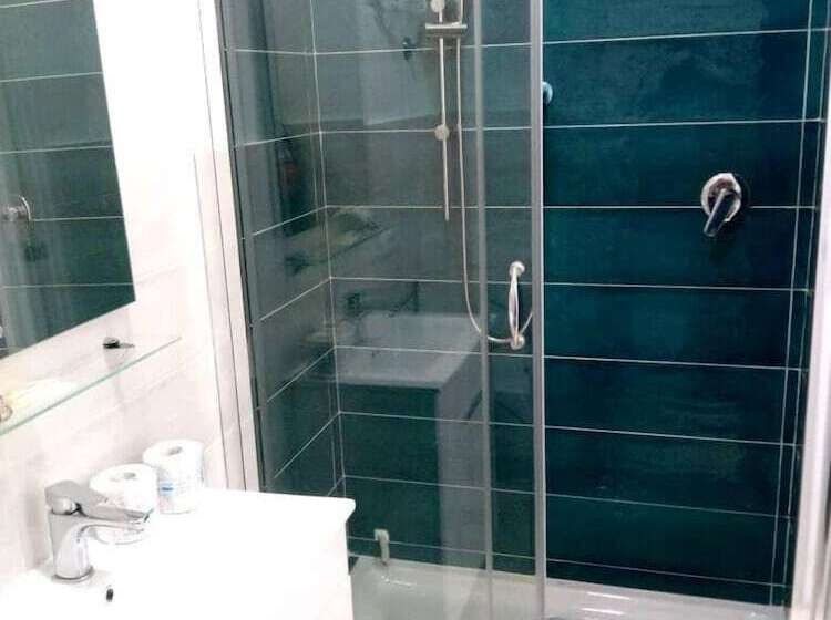 标准三人间, Camere Del Poggio