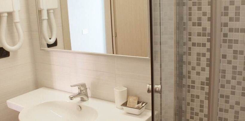 スタンダードトリプルルーム, Belvedere