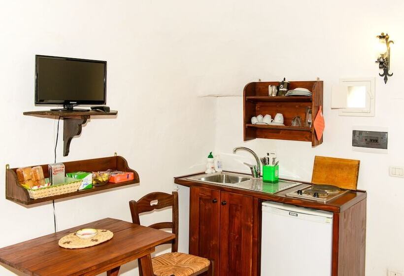 סטודיו סטנדרטי נוף לגינה, Masseria Pozzo Tre Pile