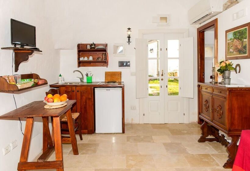 סטודיו סטנדרטי נוף לגינה, Masseria Pozzo Tre Pile