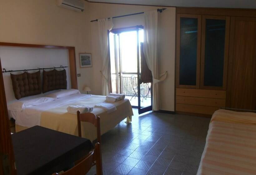 اتاق استاندارد چهار تخته, Palinuroholiday