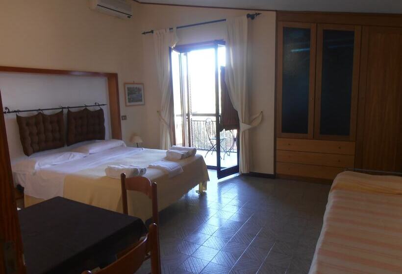 اتاق استاندارد چهار تخته, Palinuroholiday