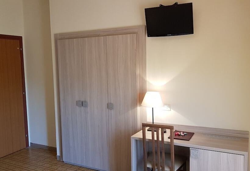 Трехместный Номер Комфорт, Amelia Dream View