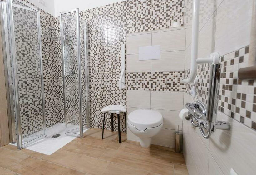 חדר סטנדרט מותאם לאדם עם מוגבלויות, La Dimora Di Federico