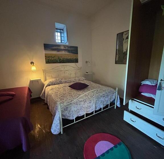 إستوديو قياسى مطلّ علي الحديقة, Magione B&b