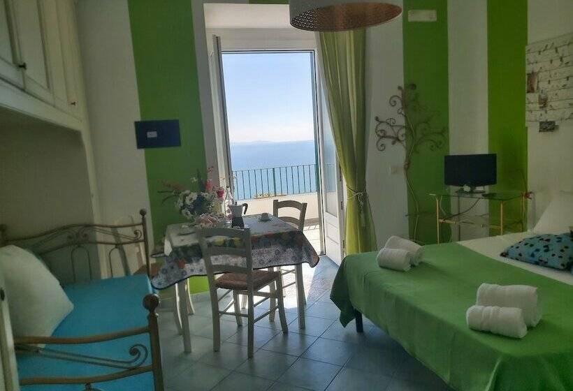 Triple Room Sea View, Residenza Gennaro