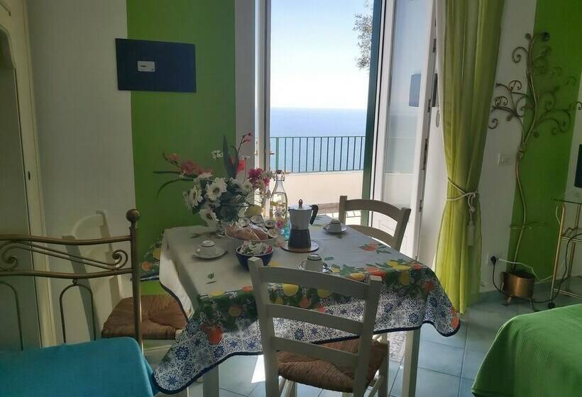 Triple Room Sea View, Residenza Gennaro