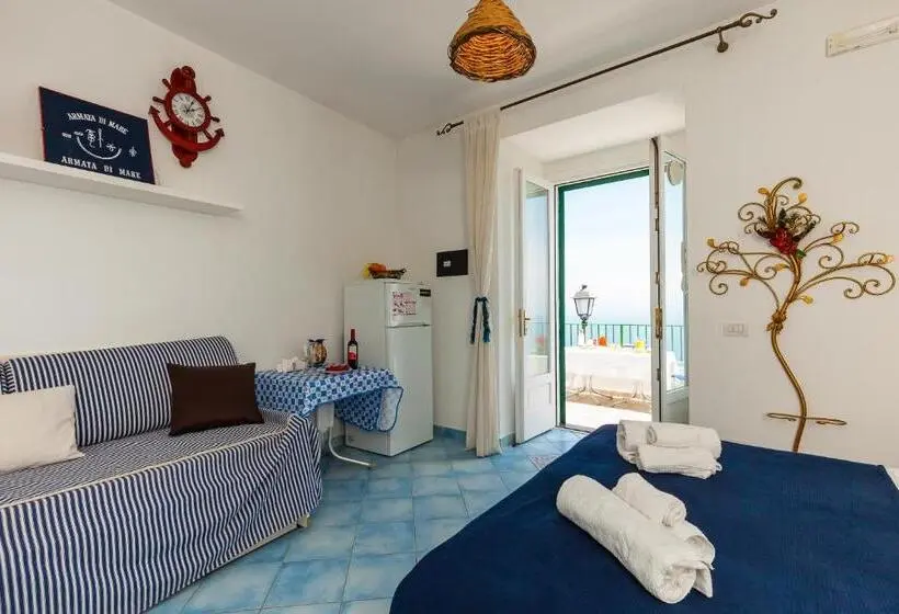 Triple Room Sea View, Residenza Gennaro