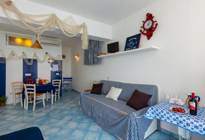 Triple Room Sea View, Residenza Gennaro