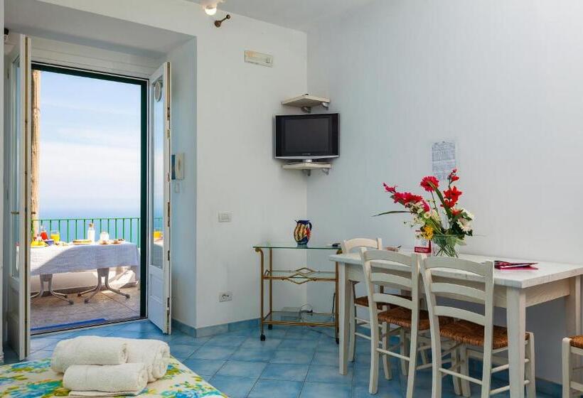 Triple Room Sea View, Residenza Gennaro