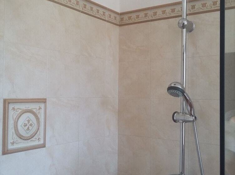 غرفة قياسية مطلة على الجبل, B&b Itufi