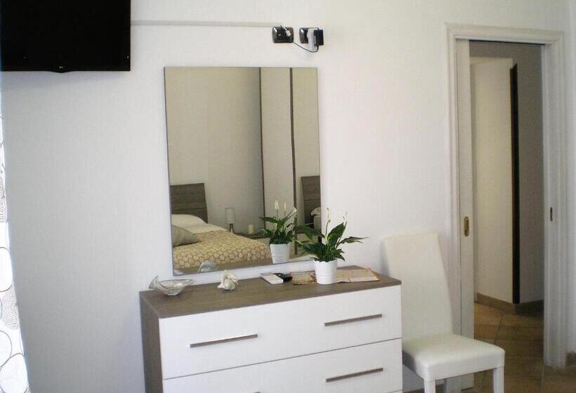 اتاق استاندارد با تراس, Itaca B&b