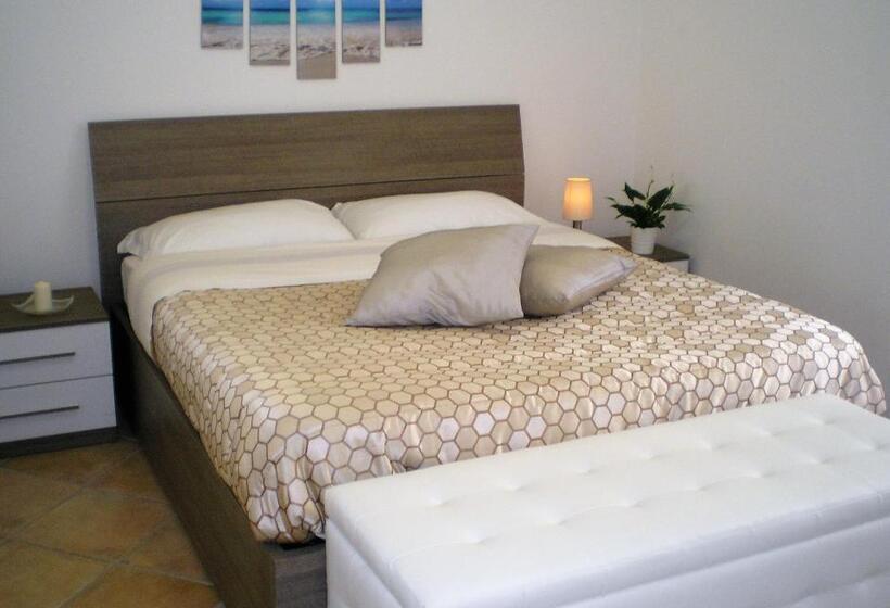 اتاق استاندارد با تراس, Itaca B&b