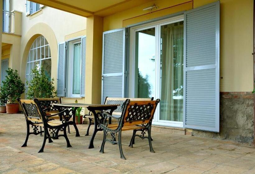 חדר משפחתי נוף לגינה, Casale Del Gelso