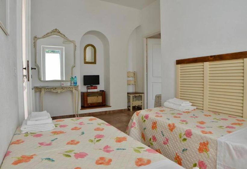 חדר משפחתי נוף לגינה, Casale Del Gelso