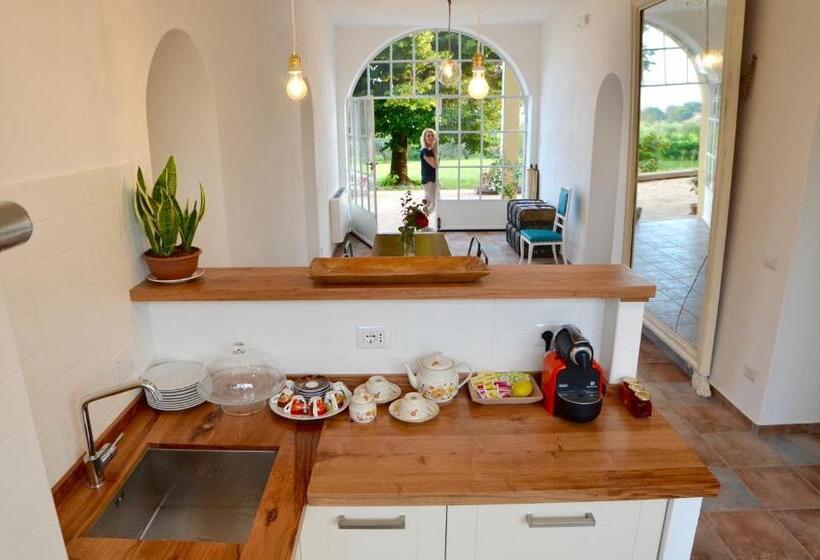 בית, 4 חדרי שינה, Casale Del Gelso