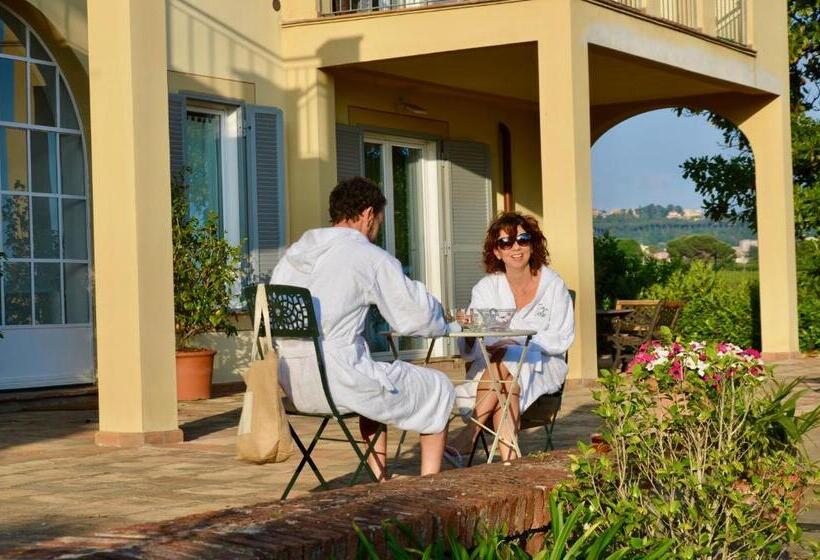 בית, 4 חדרי שינה, Casale Del Gelso