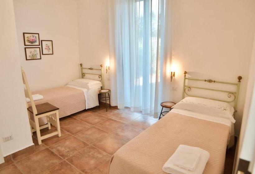 בית, 4 חדרי שינה, Casale Del Gelso