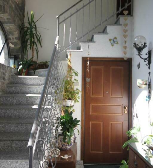 Camera Familiare, Balcone Fiorito