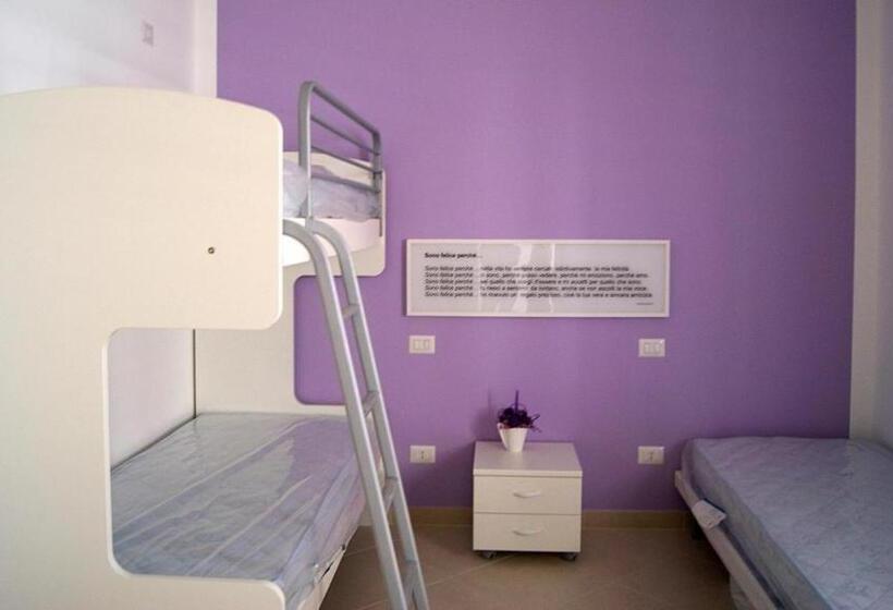 חדר סטנדרט לארבעה, La Poesia