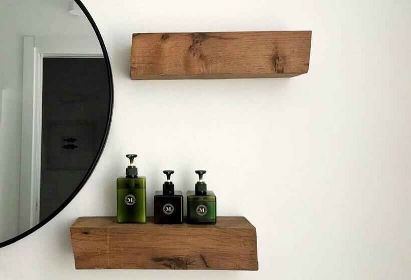 חדר סטנדרט, Macchiabuia