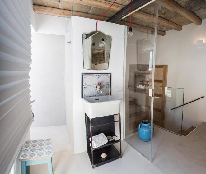 デラックスの4人部屋, Settegrana