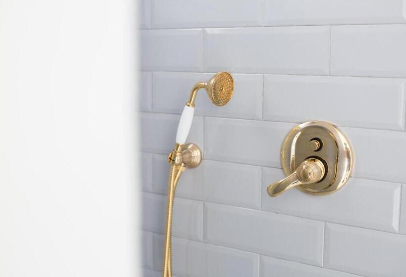 バルコニー付スタンダード4ベッドルーム, Settegrana